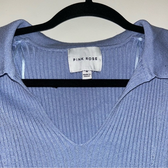 Pink Rose Women’s Blue Ribbed Collared Sleeveless Sweater Top Medium - Picture 2 of 4